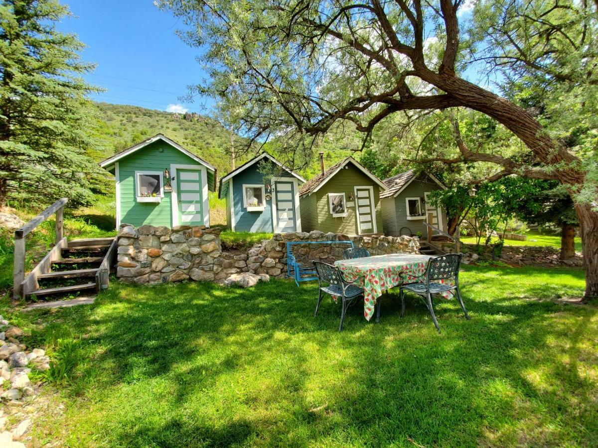 Bristol Cabins 熔岩温泉村 外观 照片