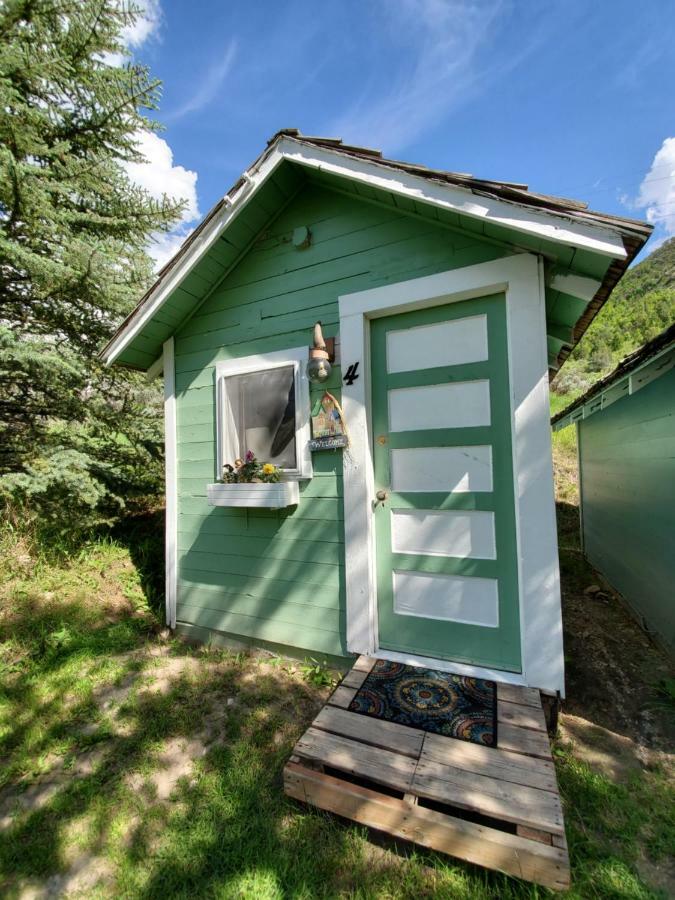 Bristol Cabins 熔岩温泉村 外观 照片